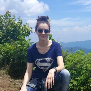 Meet your Posher, Stephanie